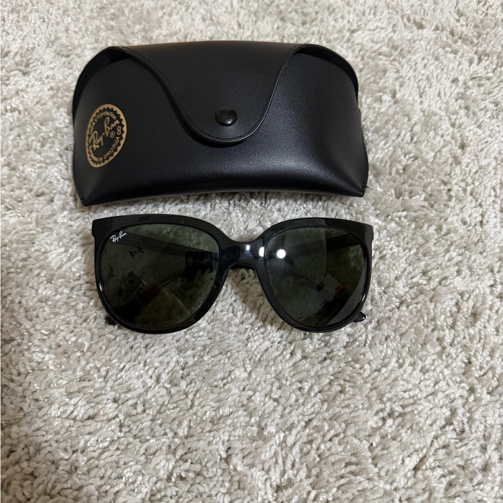 Ray-Ban Women's Black Frame Sunglasses